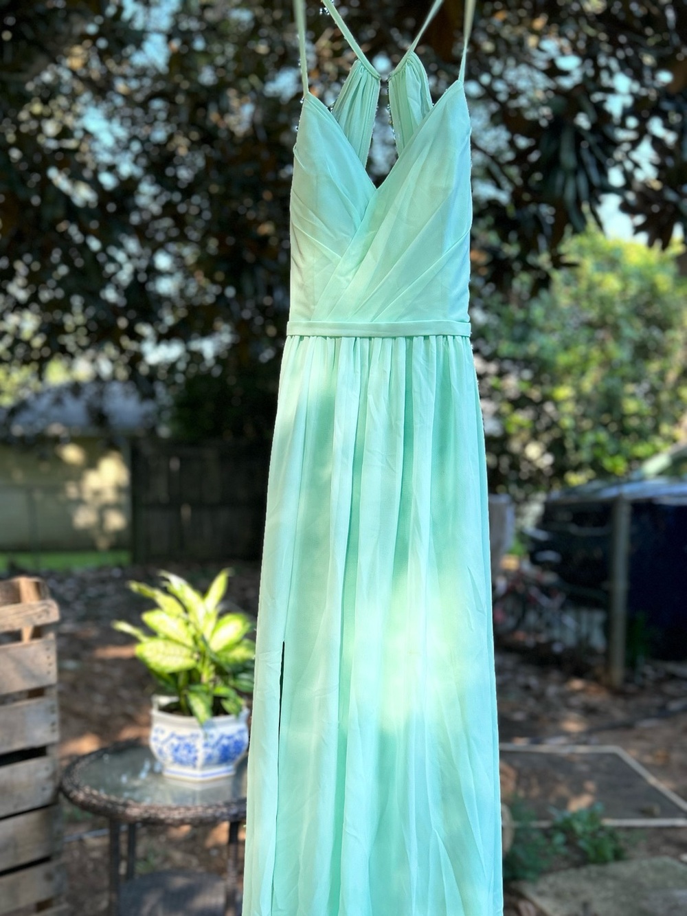 Spaghetti-Strap Mint Green Maxi Dress with V-Neck